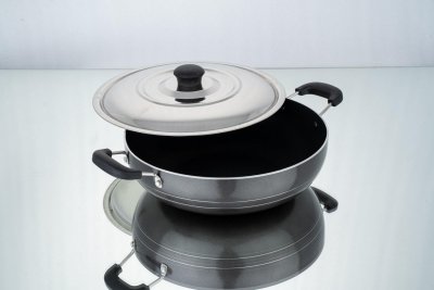 3MM KADAI SAMLL  WITH S.S. LID 240